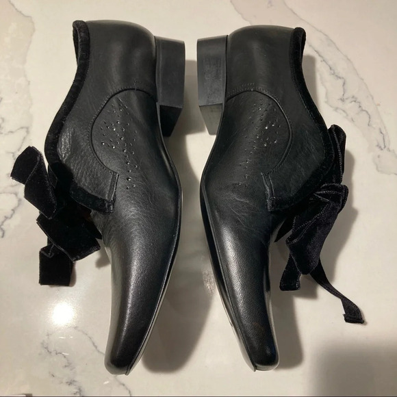 JOHN FLUEVOG Sz 6 Era Leather Velvet Ribbon  Shoes - Picture 12 of 16